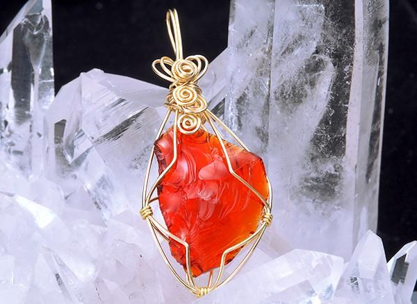 ☆アンダラクリスタル赤と青の 2ピースセット☆天然ガラス ☆アンダラクリスタル赤と青の 2ピースセット☆天然ガラス